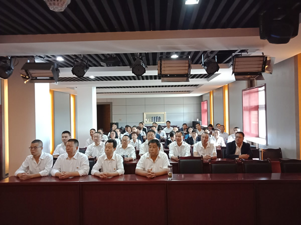 隴運集團公司黨委開展“不忘初心、牢記使命”紀念建黨98周年主題黨日活動