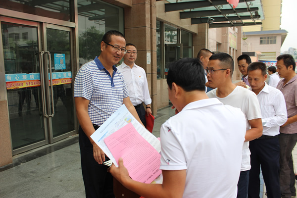 隴運(yùn)集團(tuán)武都汽車(chē)站、武都客運(yùn)公司開(kāi)展 “安全警示日”活動(dòng)