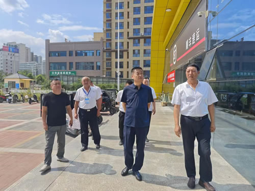 黨委書記、董事長張宏偉在成縣片單位開展工作調(diào)研