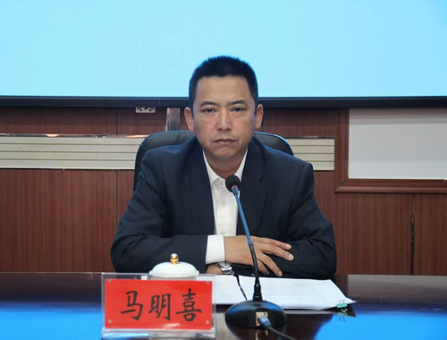 隴運(yùn)集團(tuán)公司召開黨委理論學(xué)習(xí)中心組集中學(xué)習(xí)暨樹立和踐行正確政績觀學(xué)習(xí)教育讀書班第一次學(xué)習(xí)會